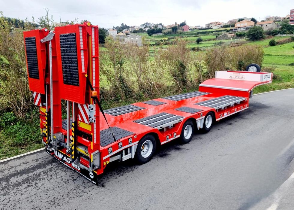 Trailer 3 Axe Extensibil cu Alveole