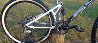 Bicicleta full suspension LAPIERE urgent