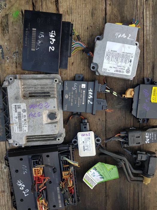 Calculator motor,confort,control far xenon,senzor parcare skoda fabia2
