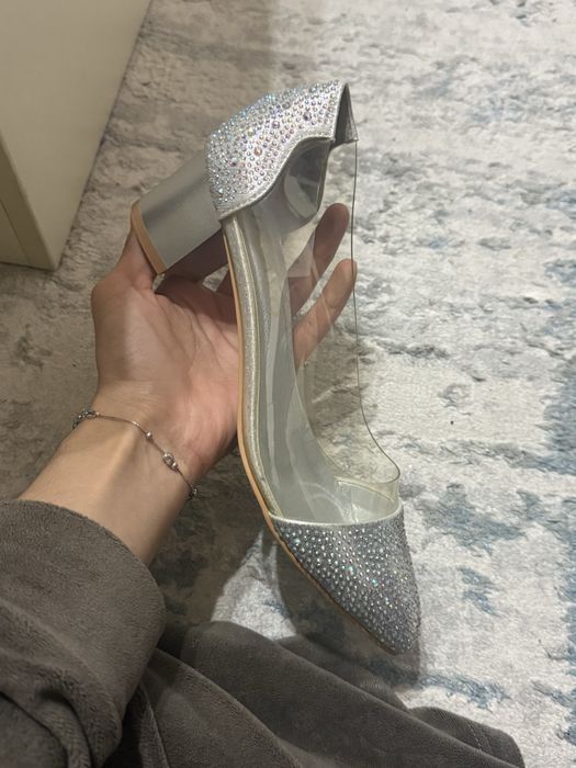 Денская обувь новая