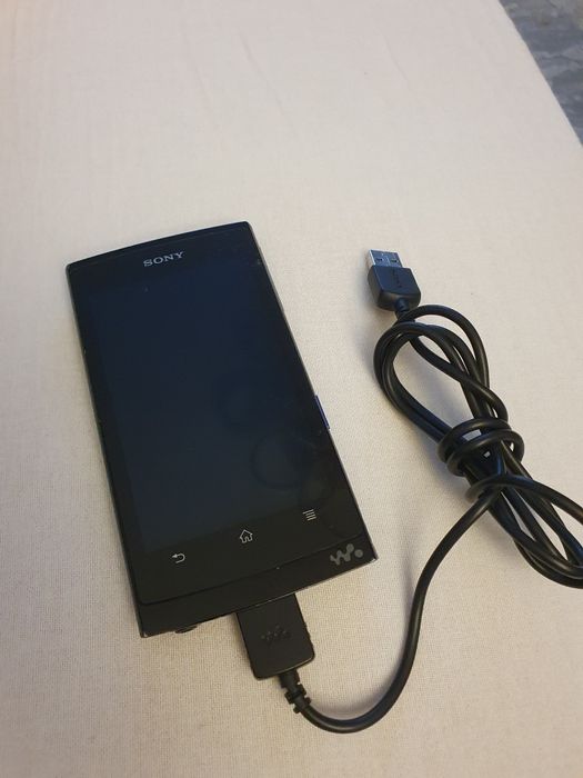 Vând walkman Sony