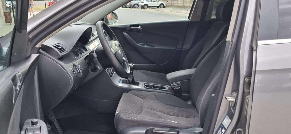Vând sau Schimb Wv Passat 2007 2.0TDI 140CP