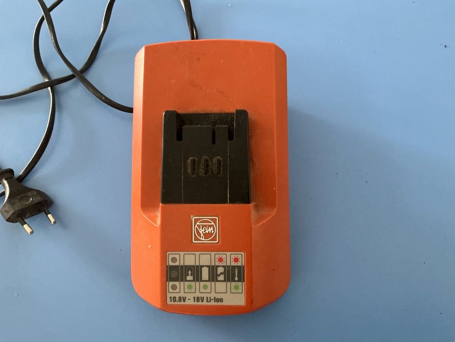 Fein, cutii si incarcator