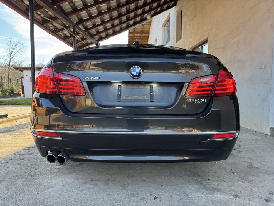 Bara spate BMW F10 LCI Luxury-originala, stare foarte buna