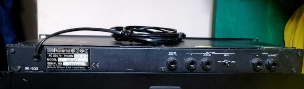 Procesor de sunet Roland RE 800 digital echo