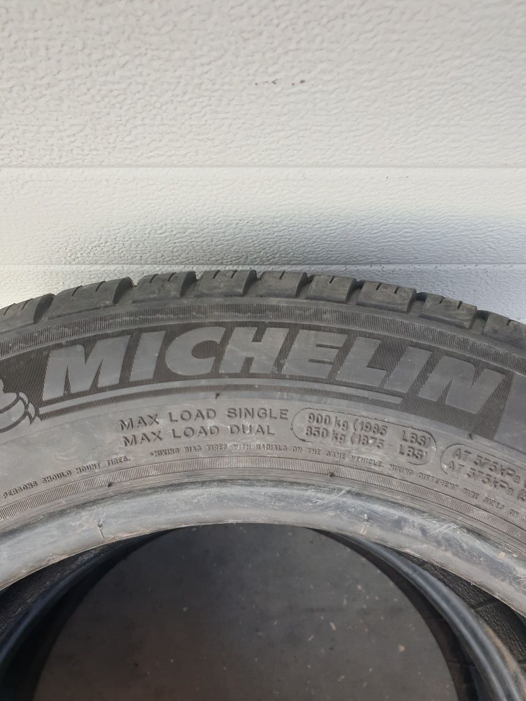 Летни гуми 2 броя MICHELIN Agilis 215 60 R17C дот 4518