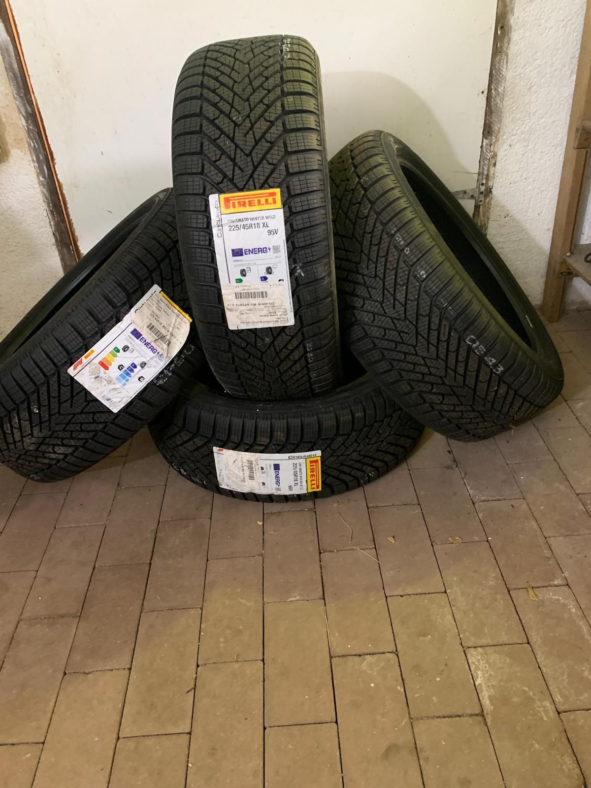 Cauciucuri noi Pirelli