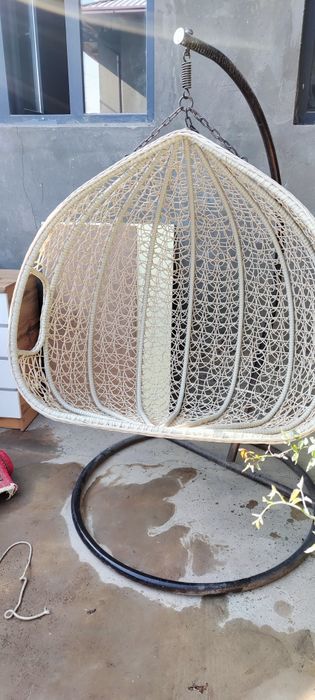 Soriladi stol 8 stul kreslo, kachelya