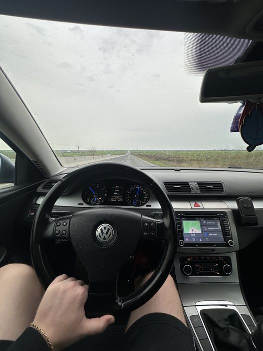 Vand passat B6 break 2.0 TDI / 140 cp 2400€ negociabil