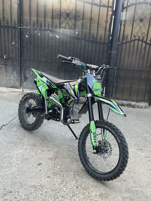 Vand moto cross 125cc ca nou , a fost luat de nou din magazin cu fact