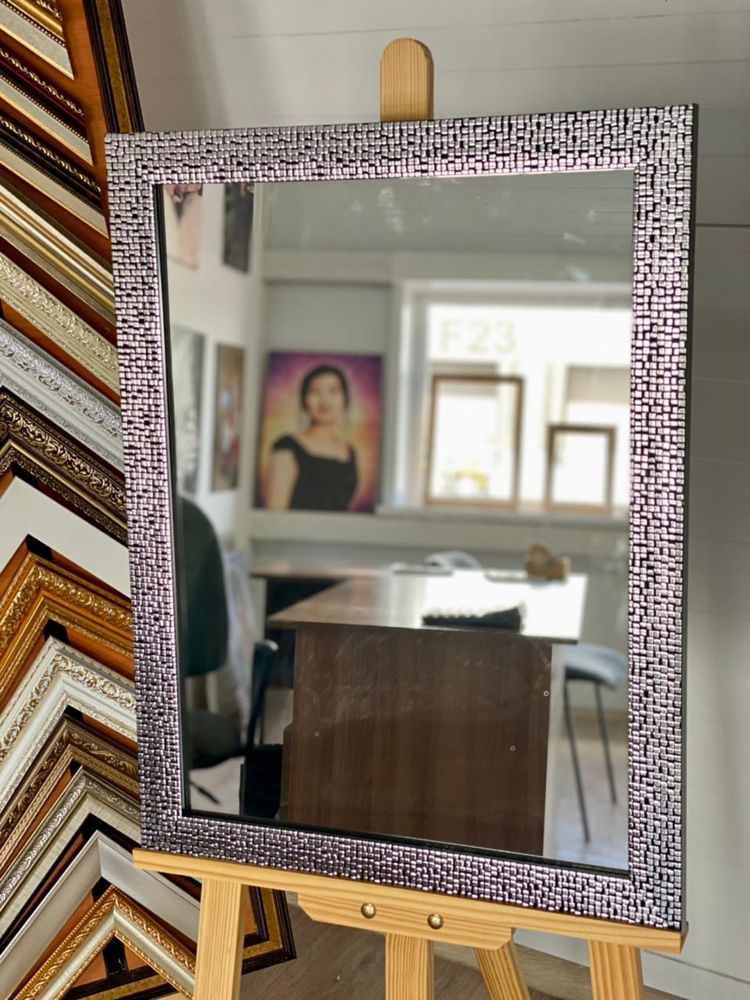 Зеркала в багетной раме для дома и бизнеса