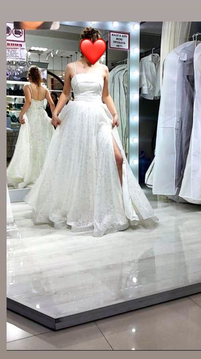 Свадебное платье