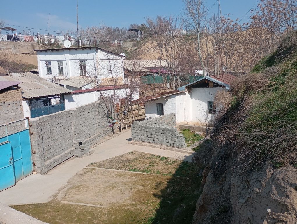 Уй сотилади 6 сутих
