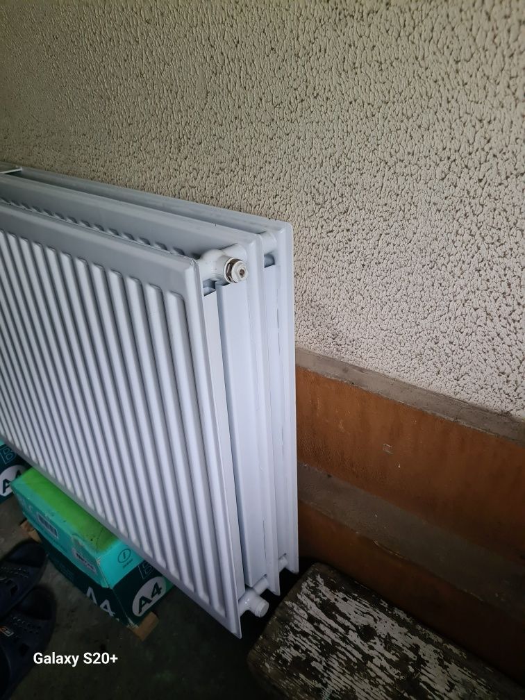 Radiator tip 33 cu 3 randuri 600x1200