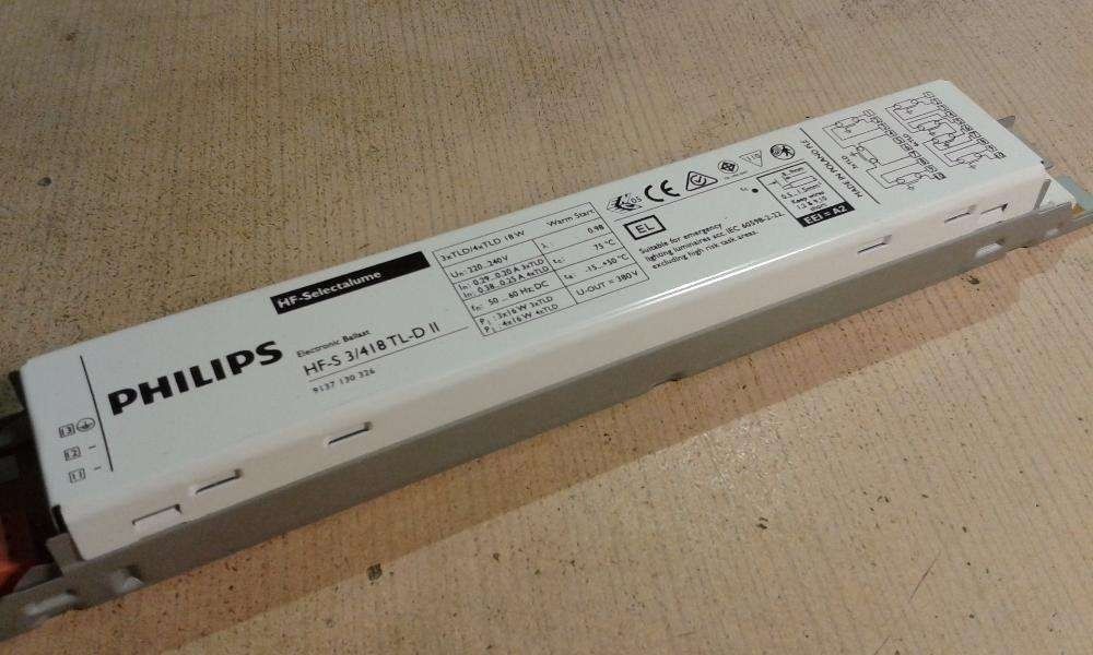 Balast electronic Philips HF-P 3/418 TL-D III 220-240V 50/60Hz