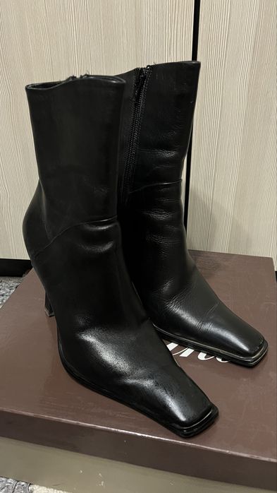 Женские полусапоги на каблуке