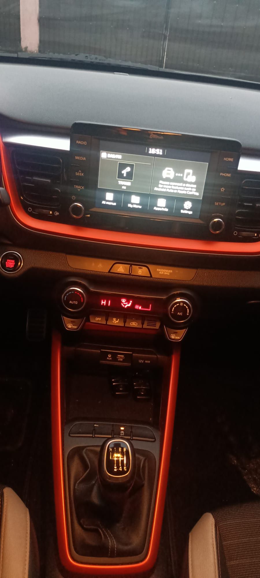 Vând kia Stonic 2017 GT-line