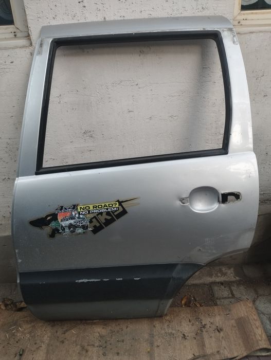 Продам двери от автомобиля Шевролет Нива.