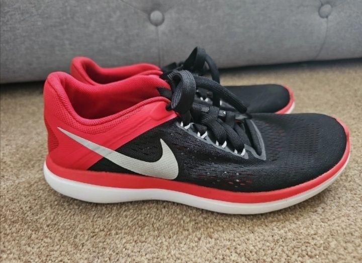 Маратонки Nike Flex Run