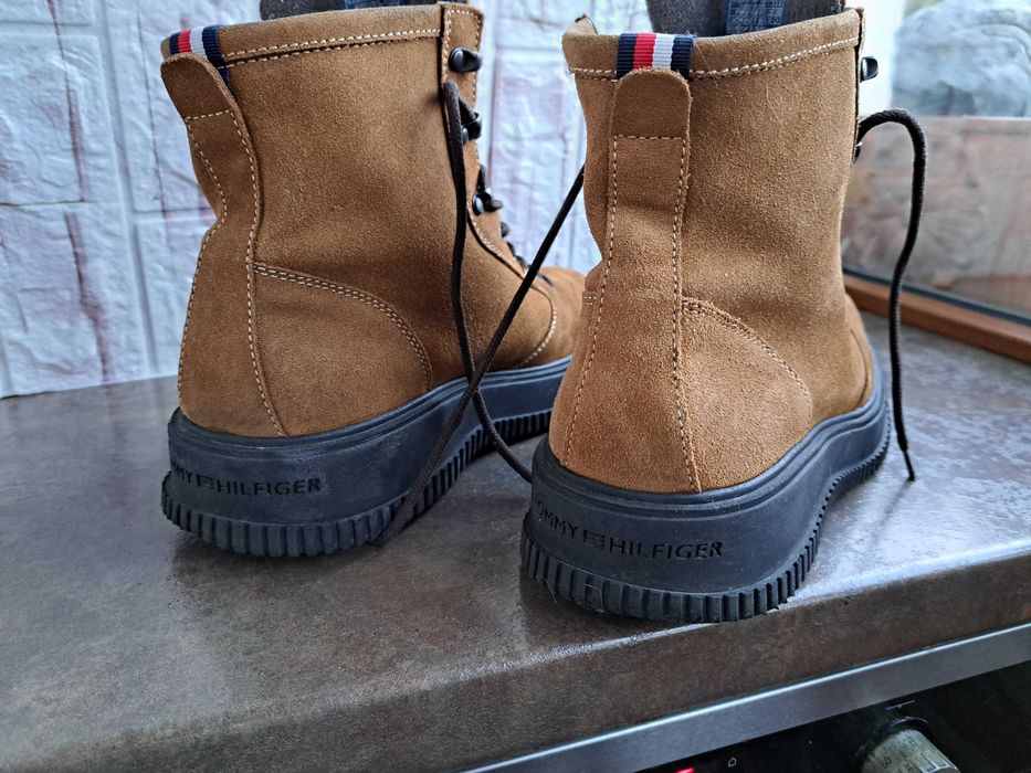 мъжки зимни обувки,боти,кубинки,ном44,Tommy Hilfiger