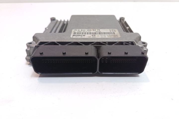 Calculator motor ECU Bosch A6111535379 Mercedes-Benz Vito W639