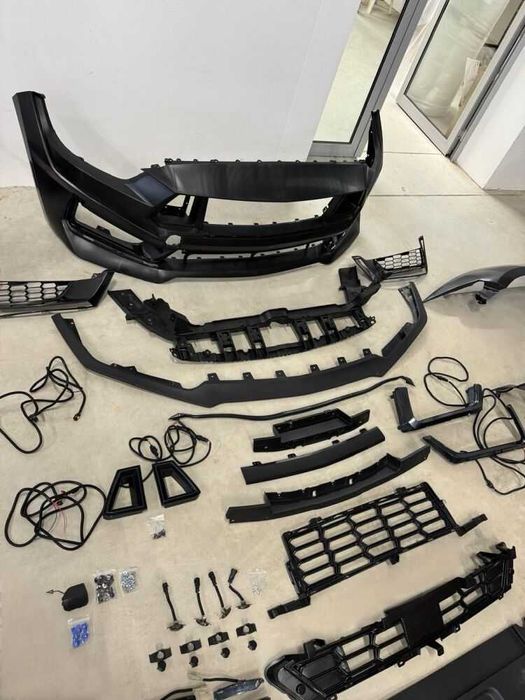 Ford MUSTANG 2015 - 2017 и 2018 - 2023 DARK HORSE Body Kit