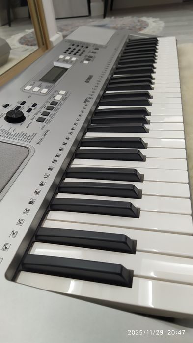 Синтезатор Yamaha YPT-360