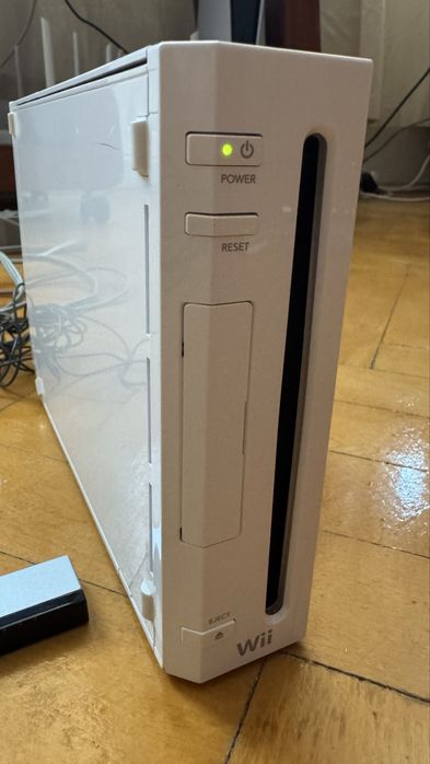 Ca noi: 2 console NINTENDO Wii