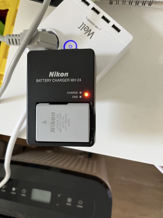 Nikon D 3400, obiectiv 18-55mm si accesorii