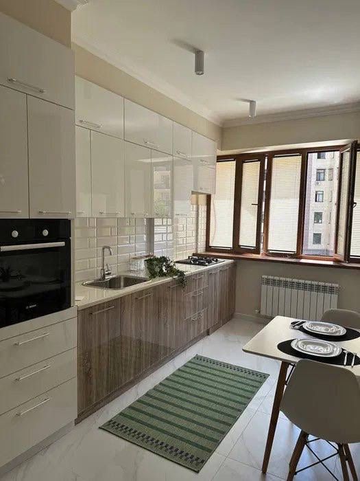 Продаётся 3х кв. ЖК «Dream House», 80м2. Яккасарайский район.