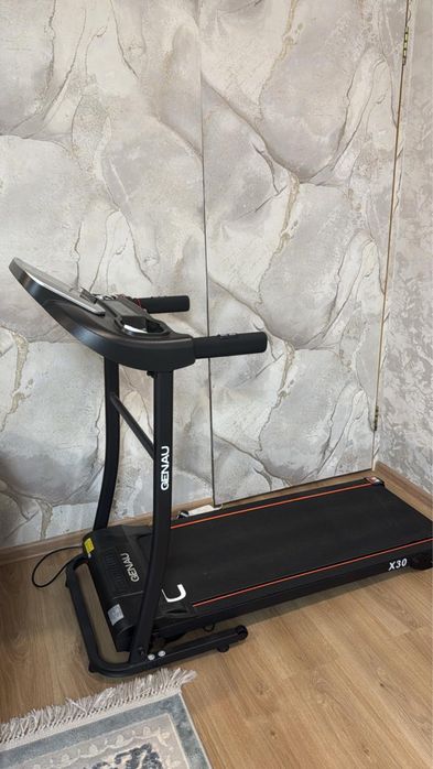 Беговая дорожка в отличном состоянии