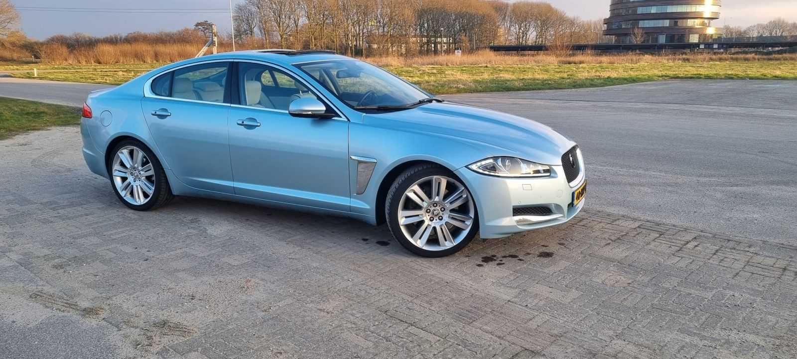 Jaguar XF S 3.0 BiTurbo 2012
