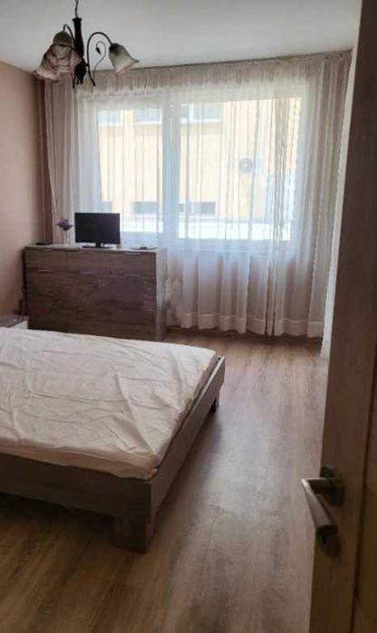 Дава се под наем Двустаен апартамент в София, Център - 64 кв.м за 450 € - Снимка #2