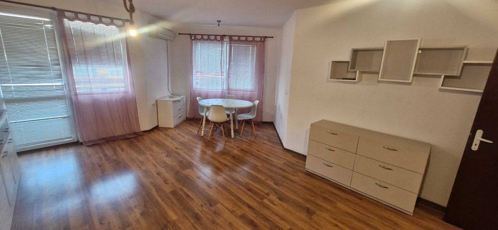 Двустаен апартамент ул. Мария Луиза