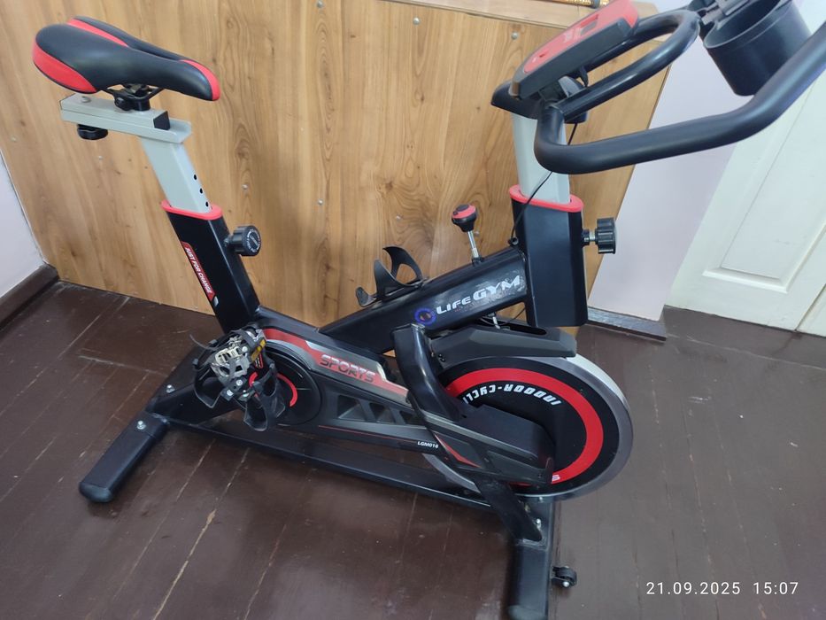 Велотренажёр life Gym