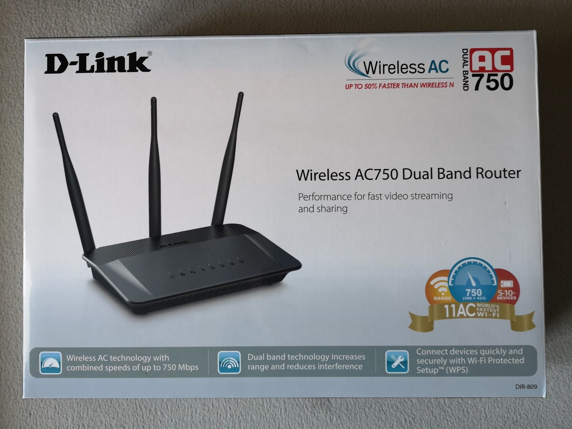 Router Wireless D-link DIR-809, AC750, Dual-Band, 3 antene Wi-Fi