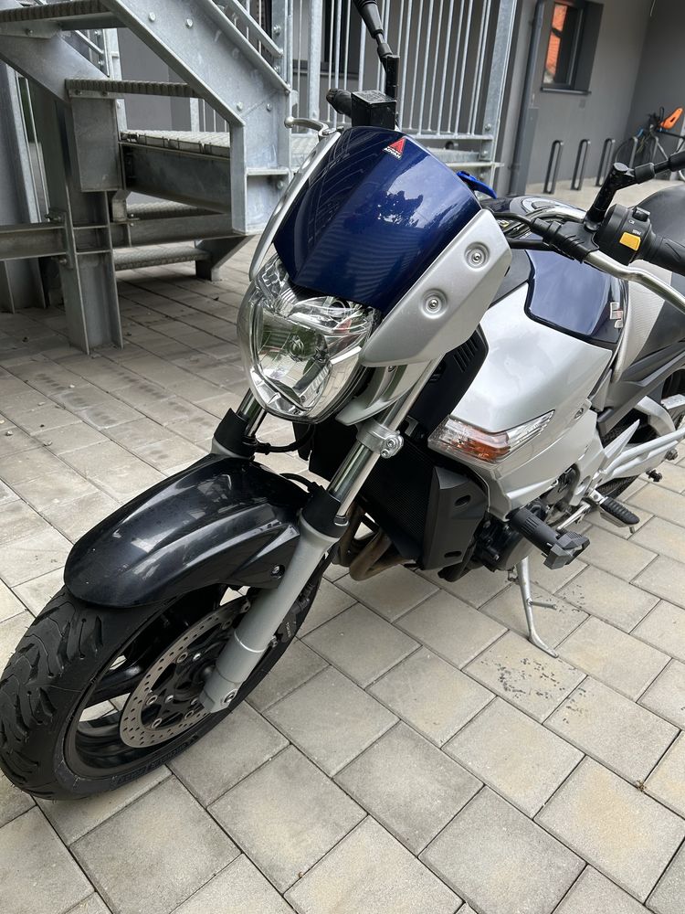Vand/schimb Suzuki gsr 600 cu touring sau chopper