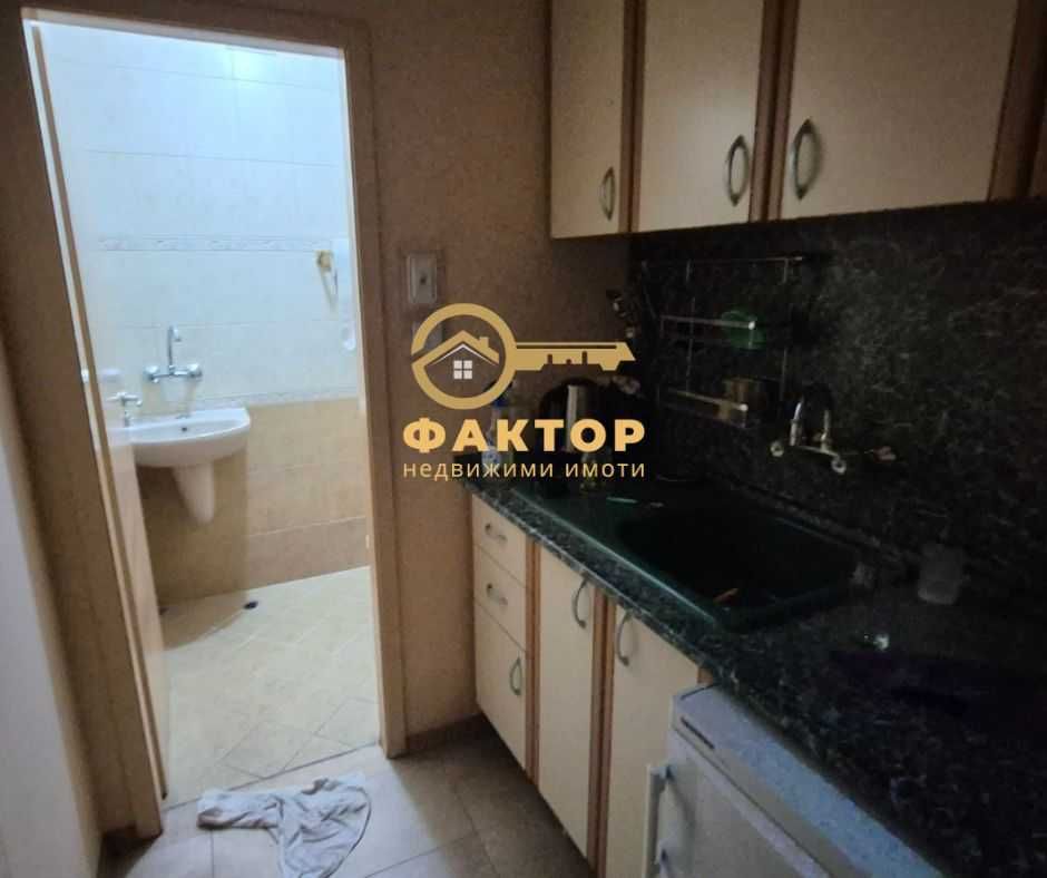 Продава се Тристаен апартамент в Пловдив, Тракия - 139 кв.м за 559 €/кв.м - Снимка #4