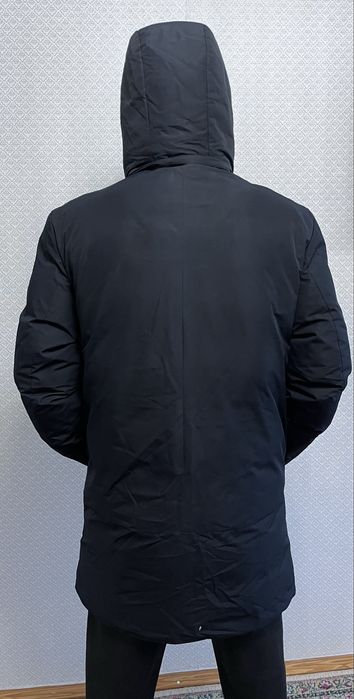 Продам зимнюю куртку в отличном состоянии