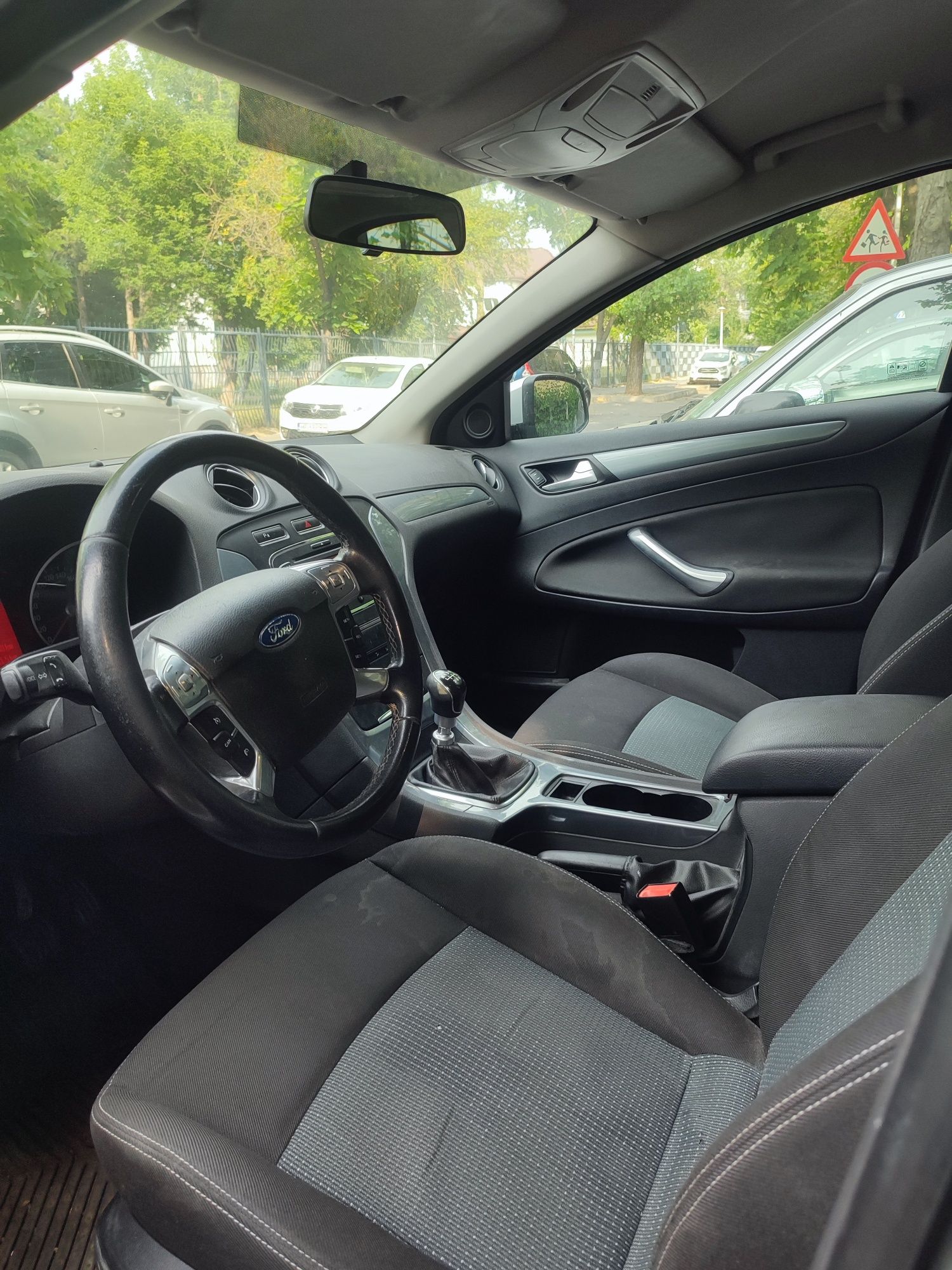 Ford Mondeo 1.6 TDCI 115 CP / Întreținut / Kit ambreiaj + AC noi