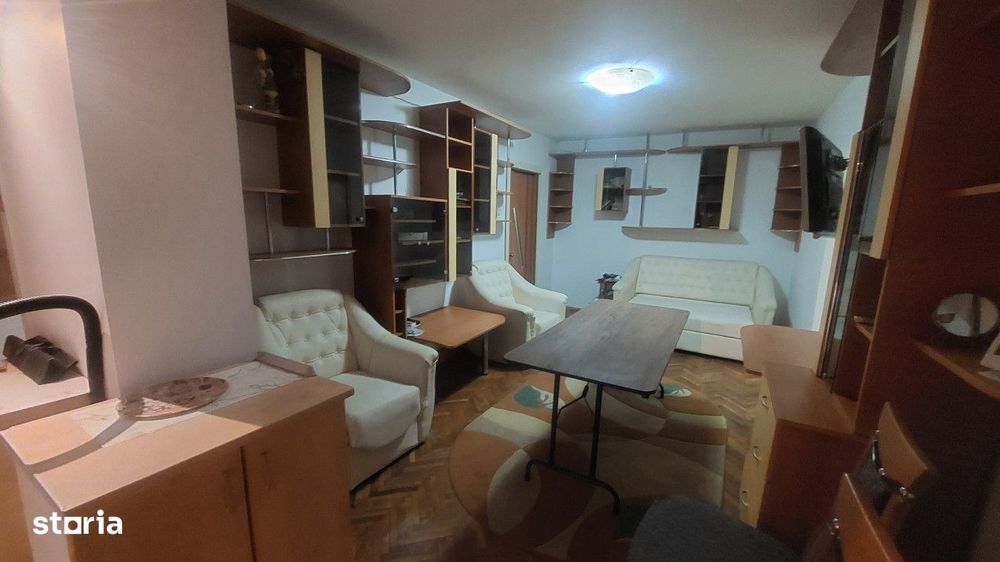 Apartament 2 camere, semidecomandat, in cartierul Rovine ,zona Petre I