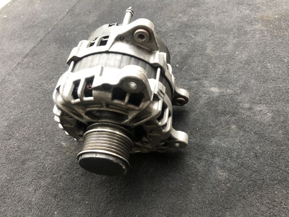 Alternator 180A cod 03L903024F Vw Passat (362) 2.0tdi 4motion, CFGC