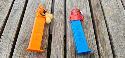 pez dispenser tiger si spiderman