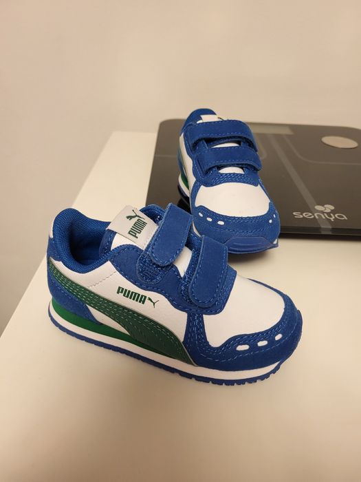 Adidasi Puma originali marime 22