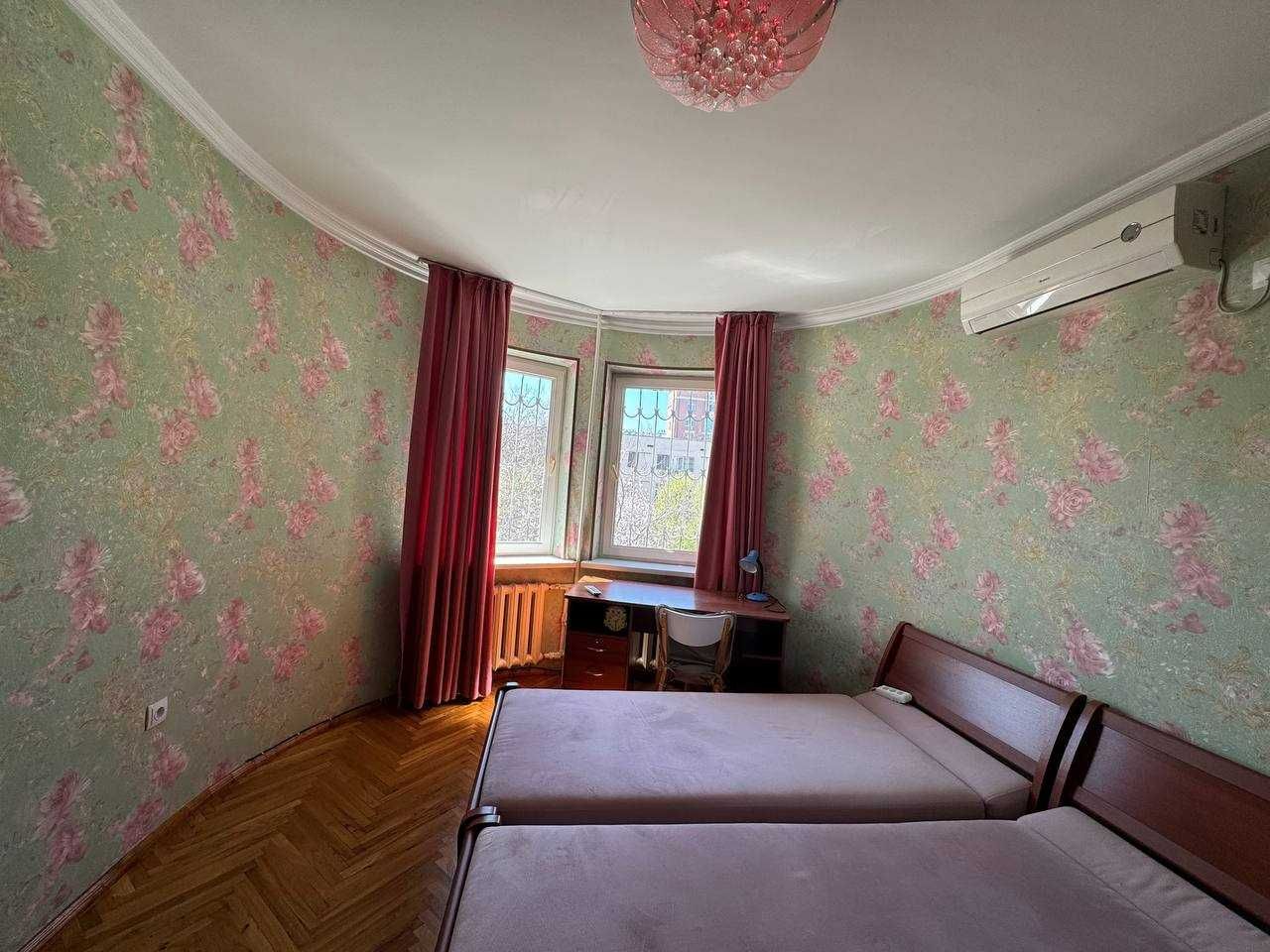 3-х комнатная квартира по ул. Афросиеб (ремонт средний) ID: 2665