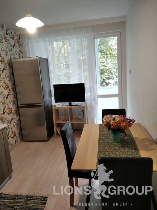 Дава се под наем Тристаен апартамент в Варна, Окръжна болница - 70 кв.м за 433.5 € - Снимка #2