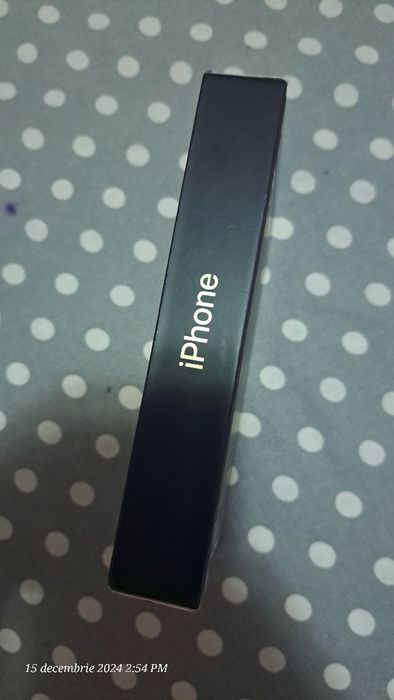 Cutie iphone 13 pro gold