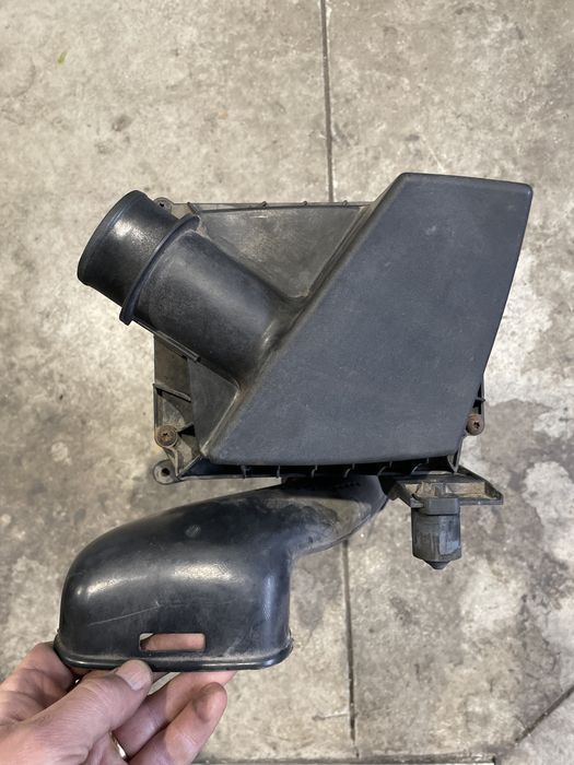 Carcasa filtru aer Ford Fiesta an 2008-2016