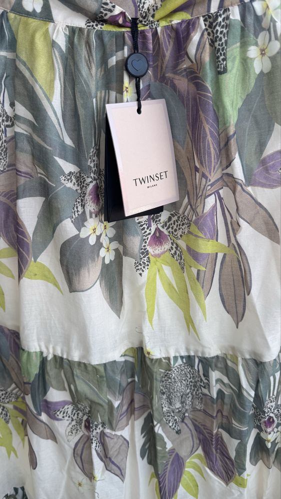 Поли Twinset размер 40,42,44(S,M,L)