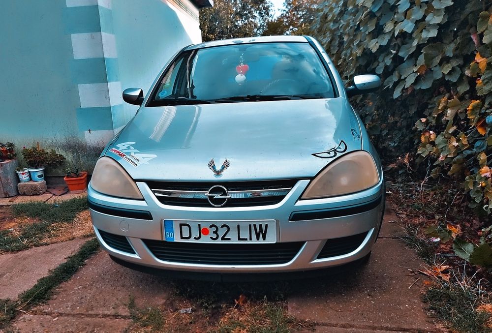 Opel corsa C 1.2 benzină